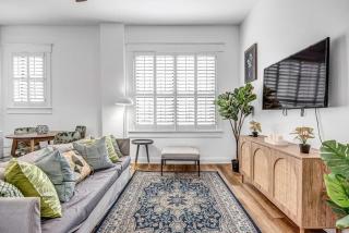 Newly refreshed 2 BR Apt for LoZ fans - 7