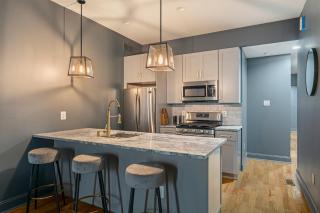 Chic Urban Oasis Movie Theatre - 4