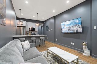 Chic Urban Oasis Movie Theatre - 0