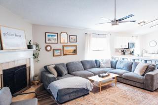 Golden Hour Getaway- Guest Favorite, 2 Min to Beach, Pool & Arcade - 9