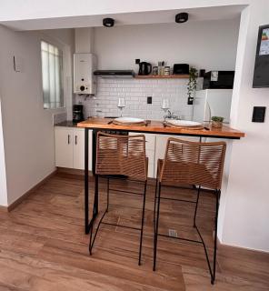 Departamento a 100 mts del mar y zona Guemes - 2