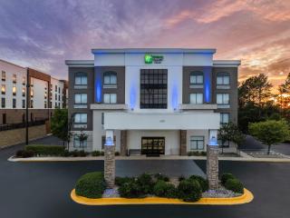 Holiday Inn Express & Suites Augusta West - Ft Gordon Area by IHG - 1