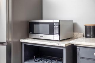 Cozy 3bdrm2ba with GAME ROOM - 6