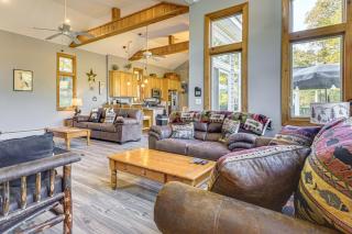 Riverfront Home with Hot Tub Near Killington Resort - 4