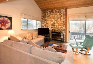 Snowcreek #630 Near Lakes & Golf - 5