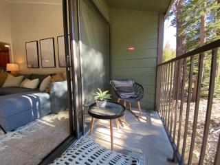 St Anton Getaway Shared BBQ Pool & Hot Tub - 8