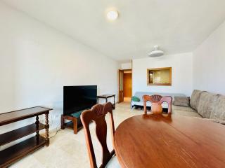 Seaview Apartment near the beach - 2