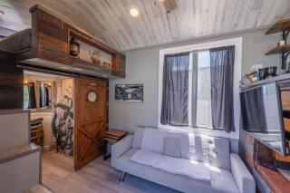 Tiny House Pirate Ship - Sleeps 2 near Siesta Key beach - 8