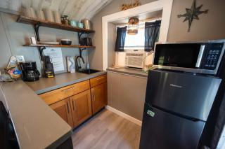 Tiny House Pirate Ship - Sleeps 2 near Siesta Key beach - 1