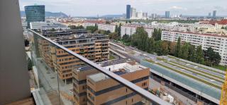 Vienna Skyline Retreat - Danube - Rooftop Pool - 4