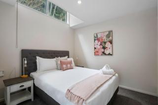 Fernhill Falls Retreat - Central Queenstown Unit - 8