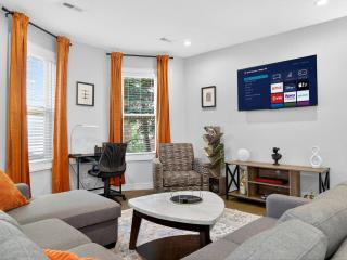 Luxury 3BR apt in Boston that Sleeps 10 - 1