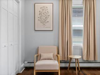 Luxury 3BR apt in Boston with Free Parking - 6