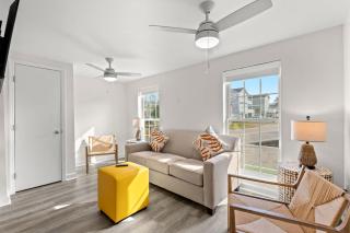 Pet Friendly 2BR apartment At Windy Hill Area - 3