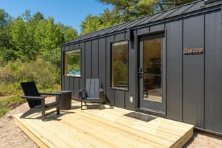 Aurora Nook-Cabin with Shower & Queen Bed - 9