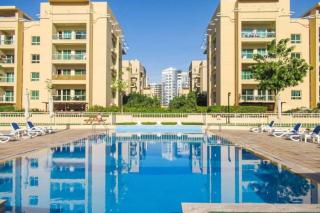 Vacationer Holiday Homes l Modern 1 Bedroom l Aesthetic Interior l Free Wi-Fi - 9