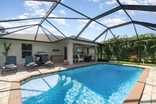 Villa Golden Palm 3BR Villa, heated Pool and Pet friendly - 3