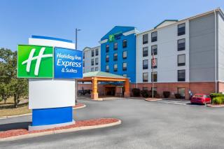 Holiday Inn Express Hotel & Suites Charleston-Southridge by IHG - 4