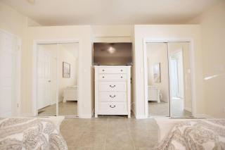 The Blessed Way 4 BD RM 3 BA Great for Large Groups - 5