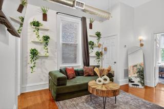 Lovely 1BR Center City with King Bed and Sleeper Sofa - 6