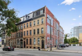 Lovely 1BR Center City with King Bed and Sleeper Sofa - 5