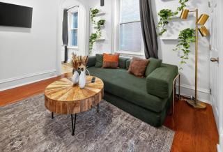 Lovely 1BR Center City with King Bed and Sleeper Sofa - 4