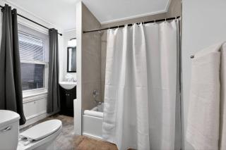 Perfect Cozy Studio in Center City with Fast WiFi - 3