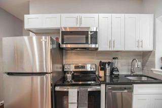 Charming Center City 2BR - Sleeps 8 people - 4