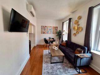 Brand New Center City 1BR with King Bed and Fast WiFi - 9