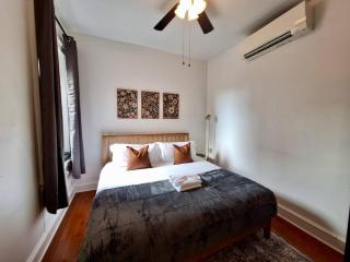Brand New Center City 1BR with King Bed and Fast WiFi - 4