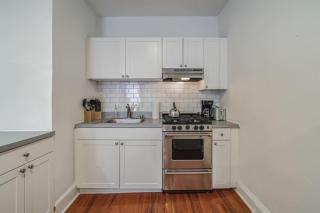 Huge and Sunny 1BR in Center City - 2