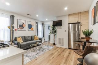 Large and Cozy Center City 1BR - 9