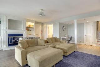 Pets Welcome Beachfront Family Retreat in Norfolk - 3