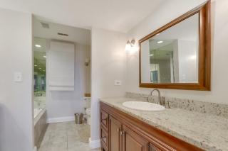 Pets Welcome Beachfront Family Retreat in Norfolk - 2