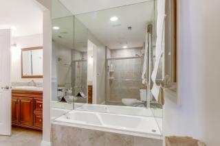 Pets Welcome Beachfront Family Retreat in Norfolk - 1