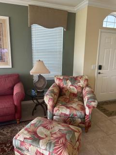 Chill this fall by the fairway with Strand access - 1