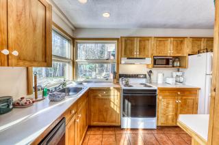Edson Hill Apartment #2 - 1
