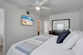 Luxury pool dog friendly central to Naples and Marco Island by Sky Run Naples - 5