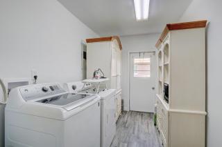 Luxury pool dog friendly central to Naples and Marco Island by Sky Run Naples - 2