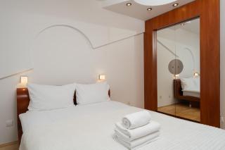 Pod Fortem Homely Apartment by BookingHost - 1
