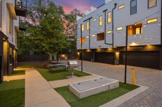 LUXE at 8th and Argyle Elite Nashville Vacation Spot - 8