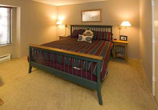 Sunshine Village #142 Close to Shops & Eats - 2