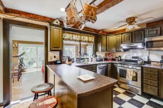 All-Season Lakefront Escape 8 Mi to Mount Sunapee - 3