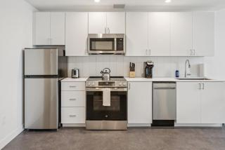 Placemakr Downtown Phoenix - 2