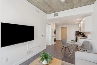 Placemakr Downtown Phoenix - 8