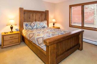 Winterset #28 Shared Hot Tub & Sauna - 9