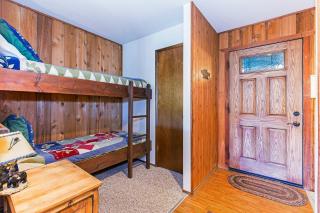 Viewpoint #131 Walk to Eats & Entertainment - 7