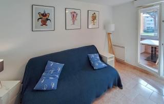 Amazing Apartment In La Londe Les Maures - 8