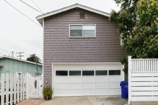 Charming Seashell Cottage Overlooking Garden - 1