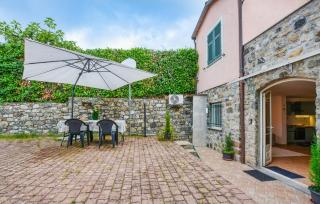 1 Bedroom Gorgeous Apartment In Masso - 5